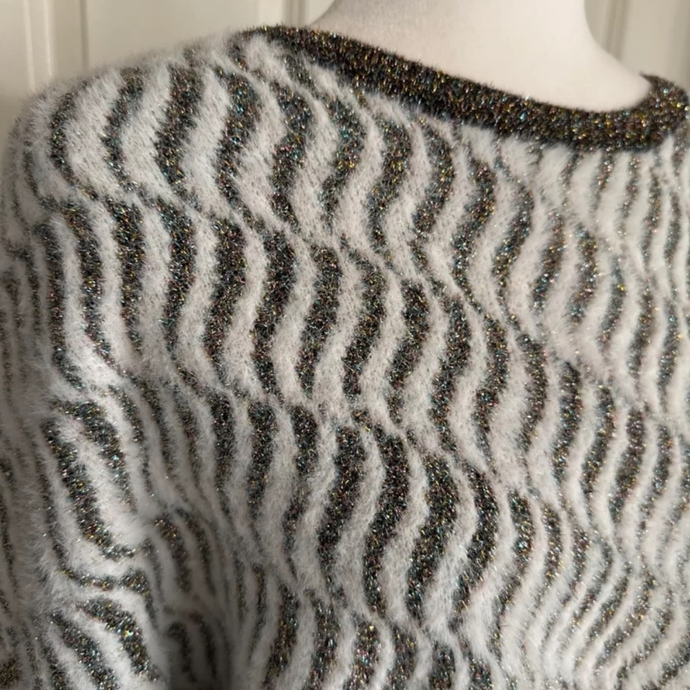 OLIVER BONAS Wavy Tinsel Metallic Knitted Jumper Sweater 
Sz US 14 or Large - Picture 9 of 12